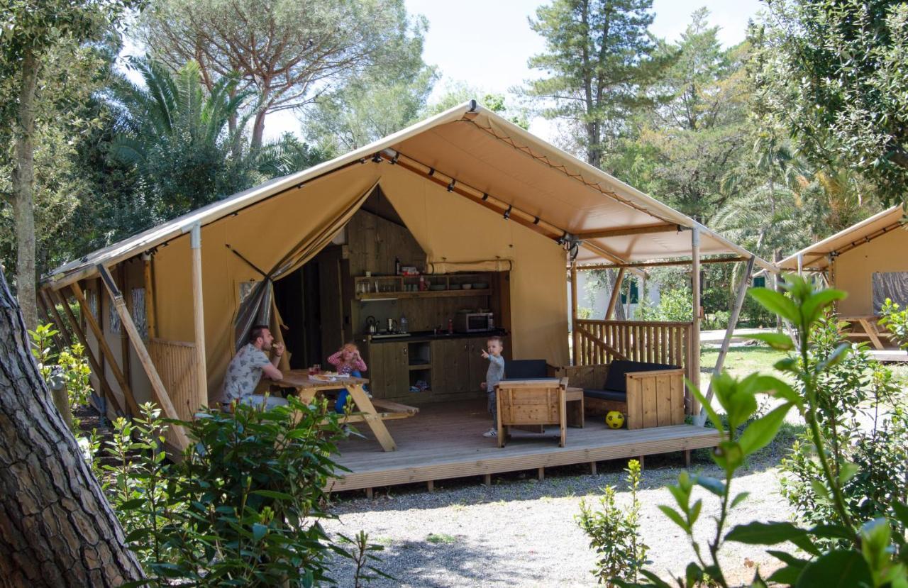 Camping Campo Dei Fiori - Glamping4All Vada Ngoại thất bức ảnh