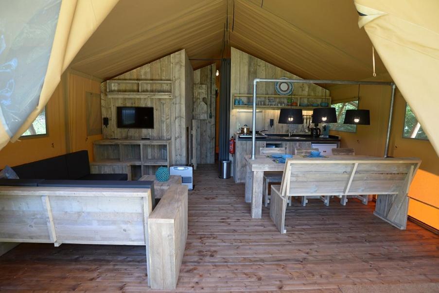 Camping Campo Dei Fiori - Glamping4All Vada Ngoại thất bức ảnh